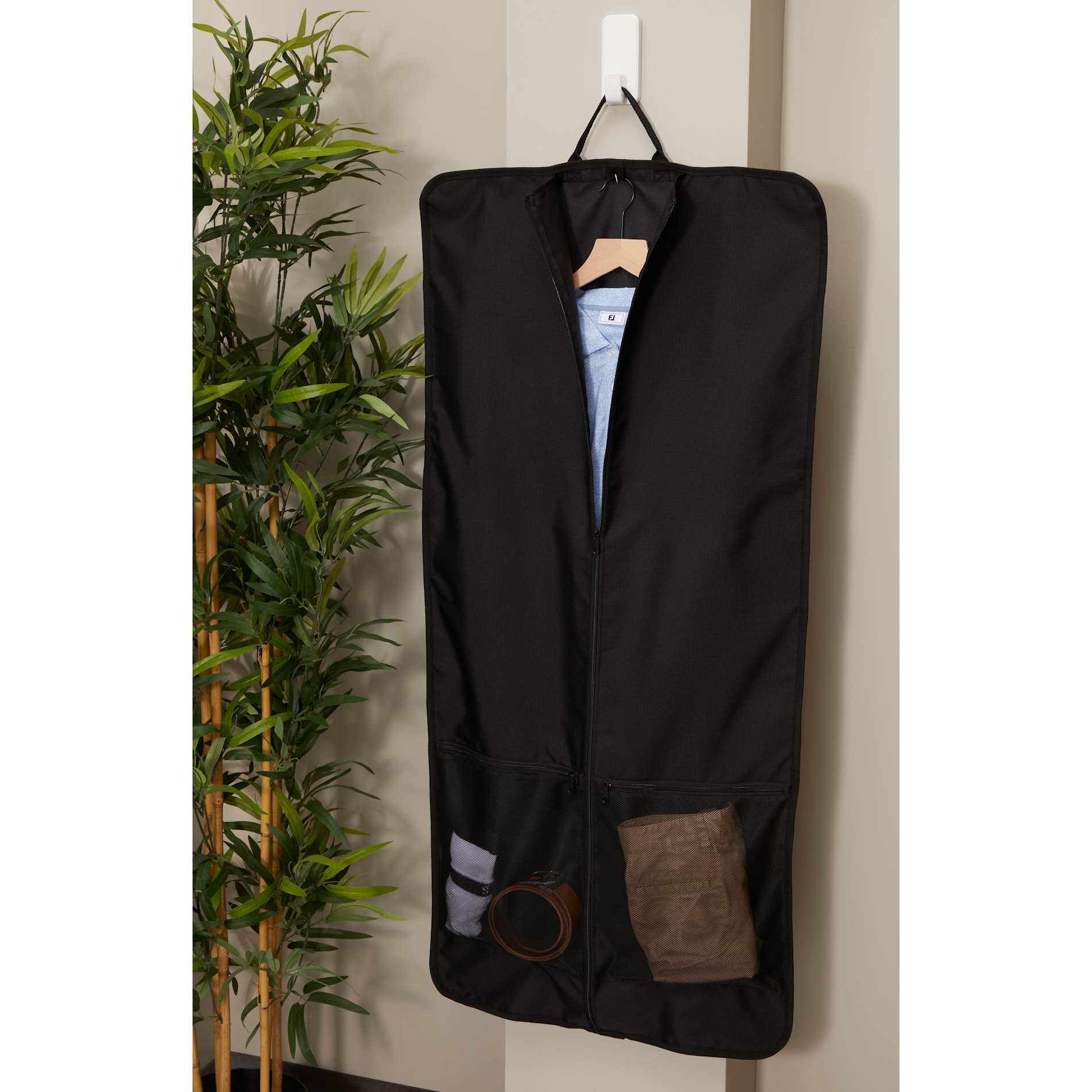 Wander & Roam Garment Bag