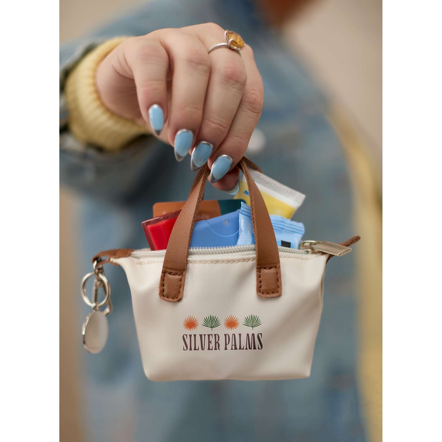 Mini Fontaine Tote Charm