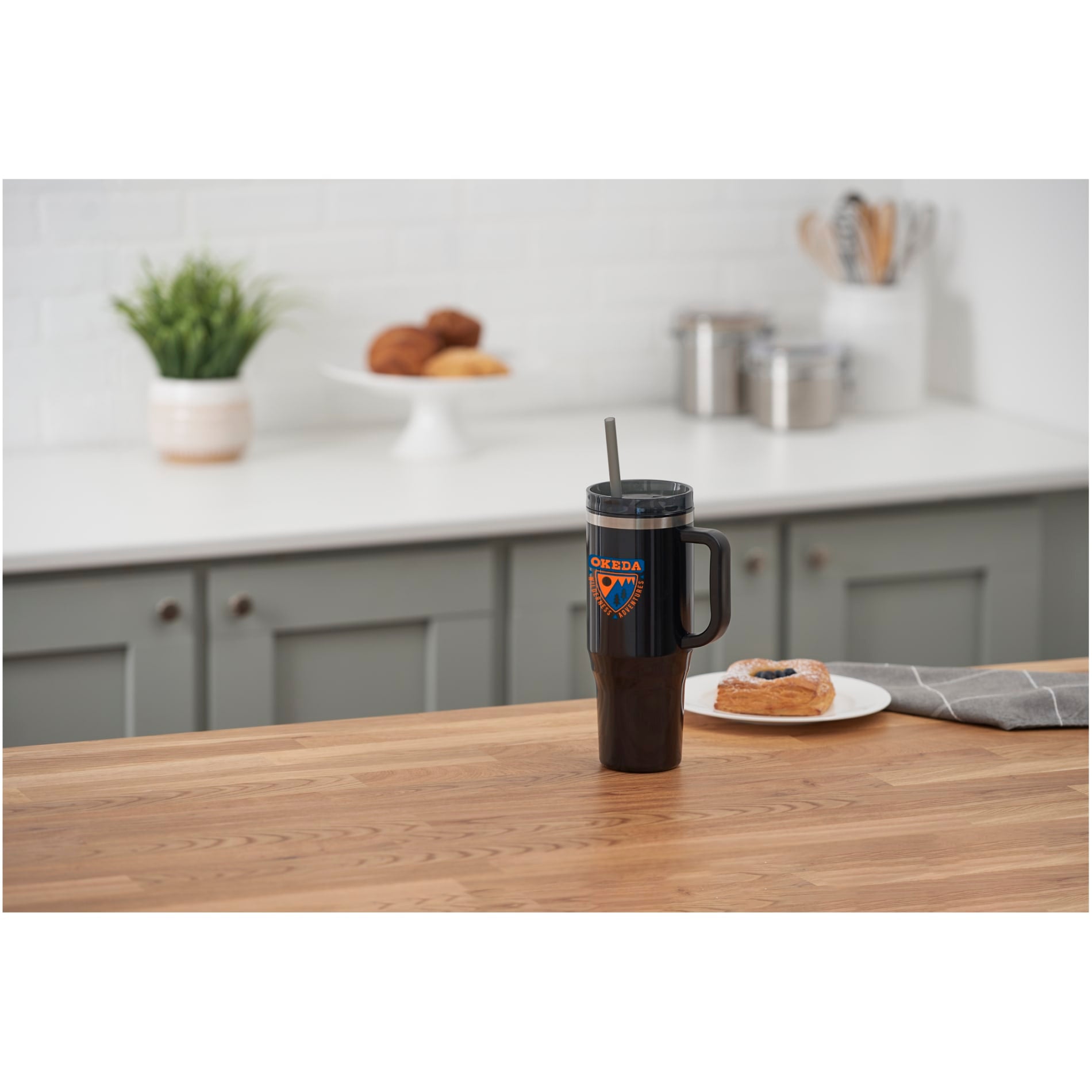 Thor 40oz Straw Tumbler